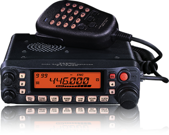Yaesu FT - 7900  144 - 430 Mhz.